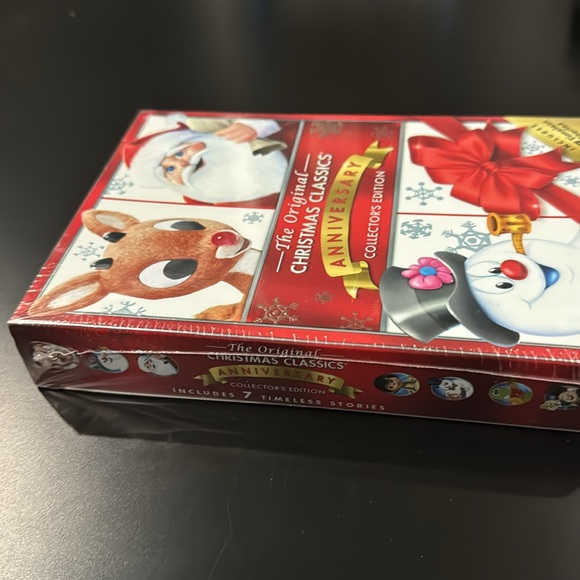 NEW: The Original Christmas Classics Anniversary Collector’s Edition - DVD Set - Picture 3 of 4